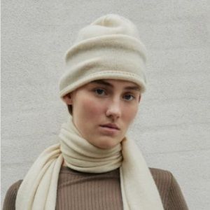 Knit beanie soft ecru